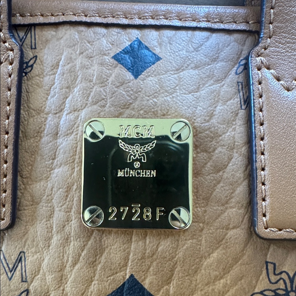 MCM bag - Picture 3 of 11